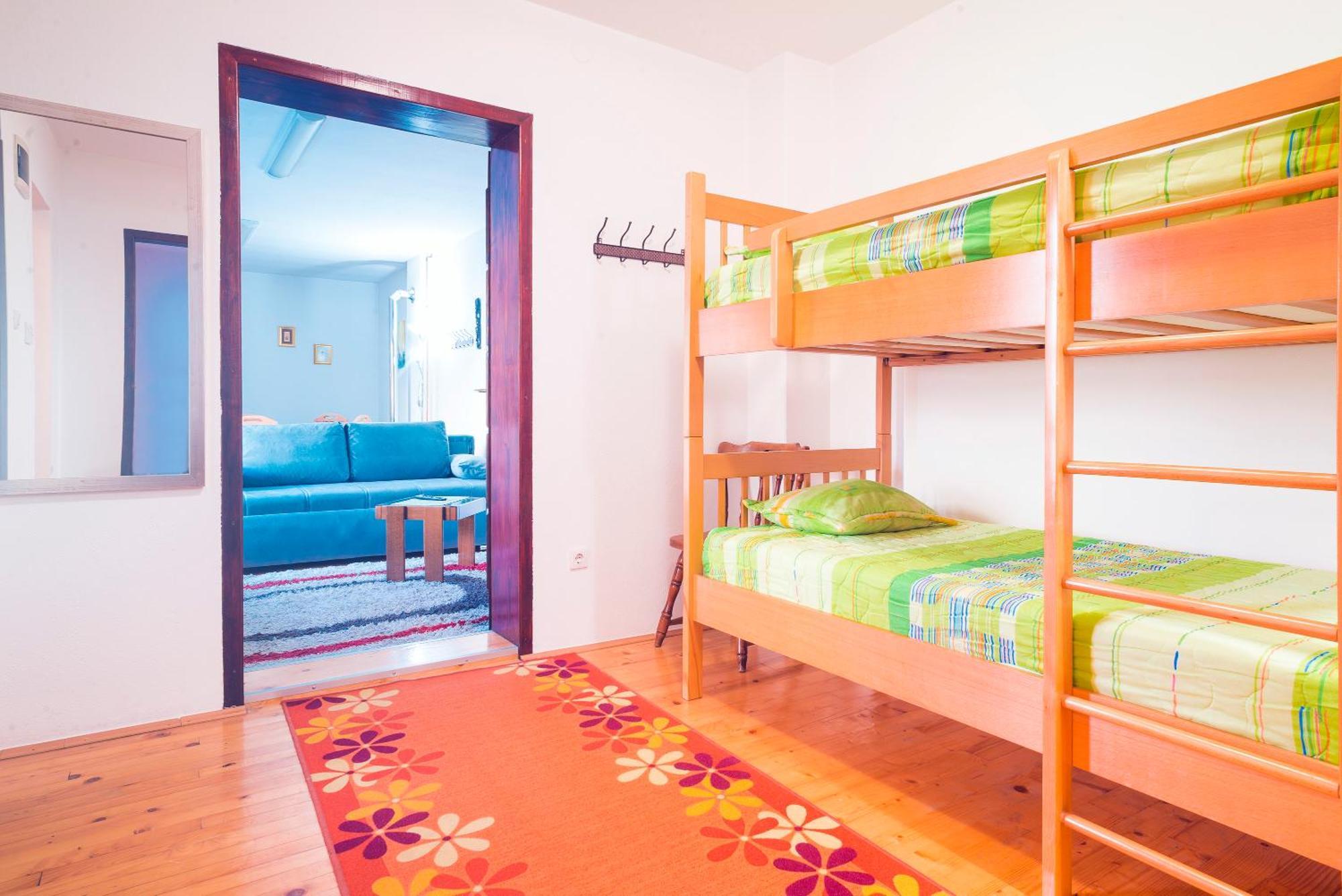 Apartmani Slavica Ягодина Екстериор снимка