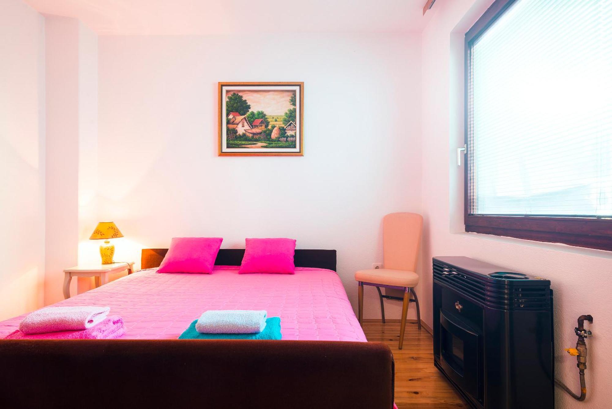 Apartmani Slavica Ягодина Екстериор снимка
