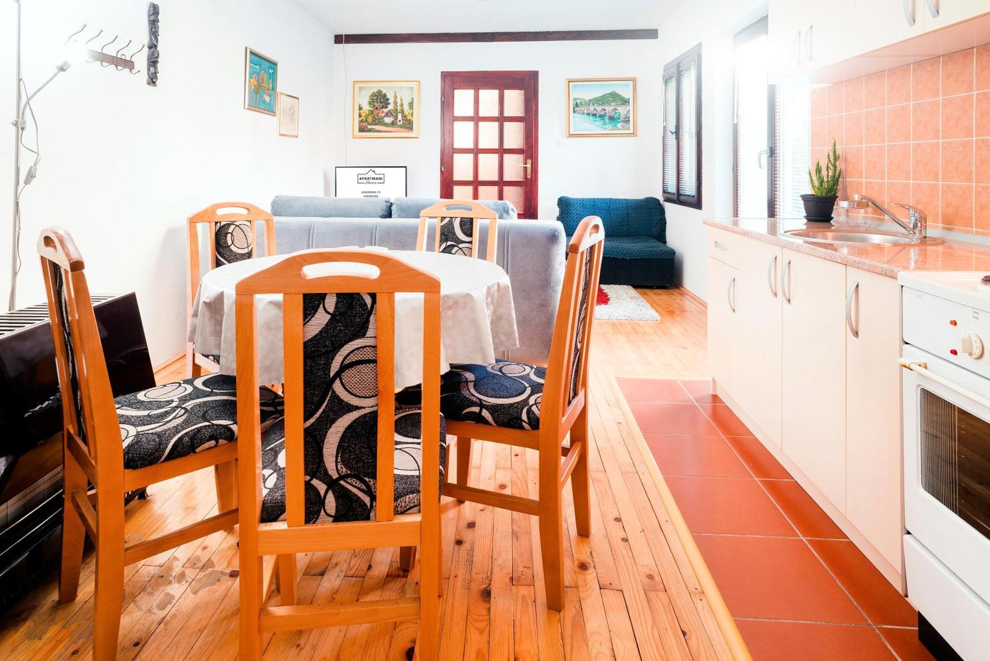 Apartmani Slavica Ягодина Екстериор снимка