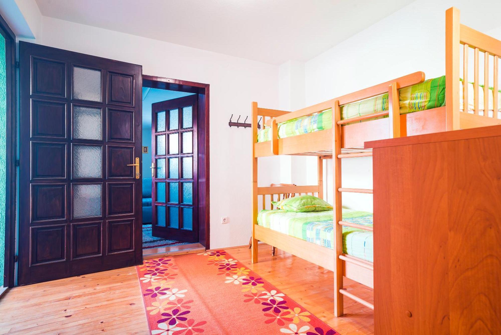 Apartmani Slavica Ягодина Екстериор снимка