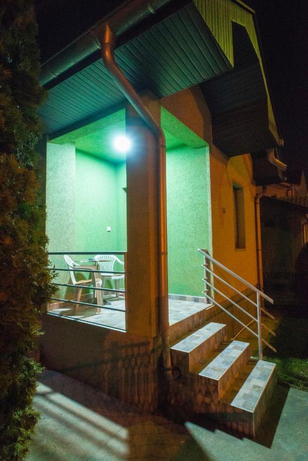Apartmani Slavica Ягодина Екстериор снимка