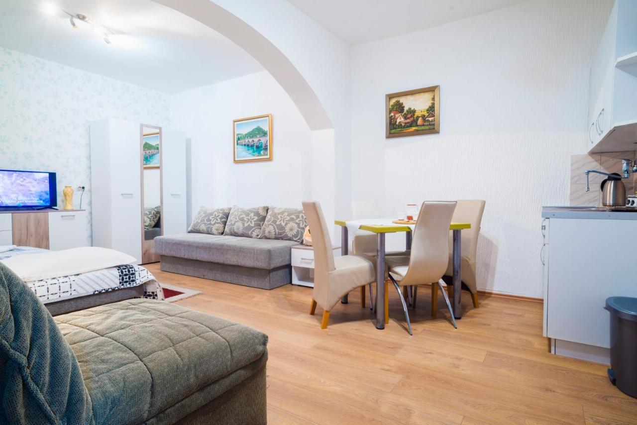 Apartmani Slavica Ягодина Екстериор снимка